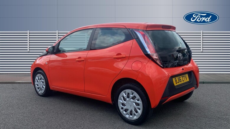 Toyota Aygo 1.0 VVT-i X-Play 5dr Petrol Hatchback